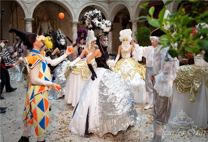 Венецианский карнавал: безумство красок и веселья