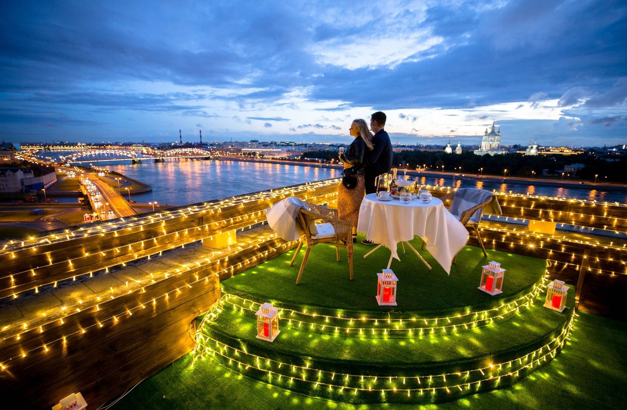 Свадьба в Санкт-Петербурге на земле и на воде