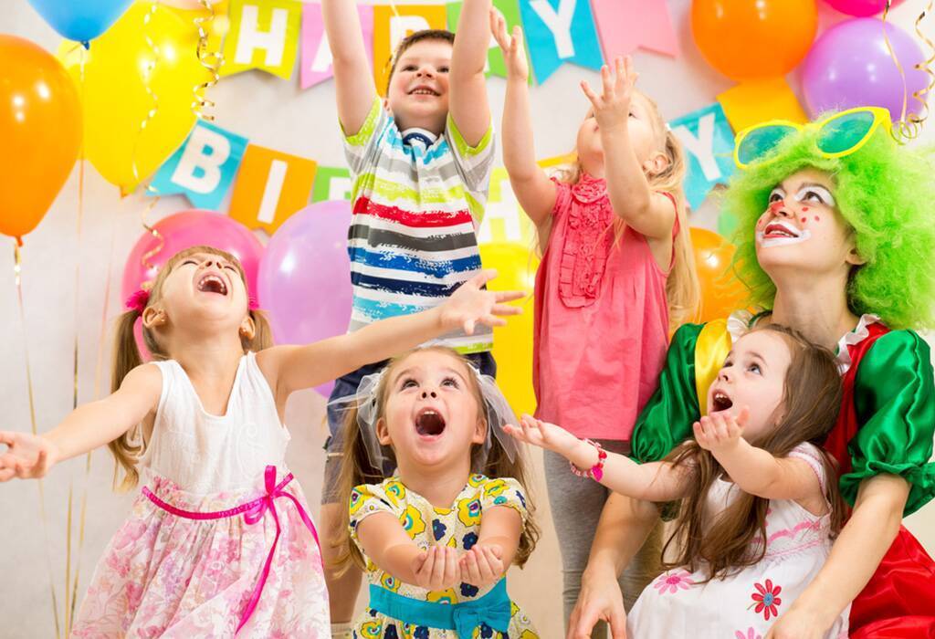 Чем можно развлечь детей во время празднования дня рождения?