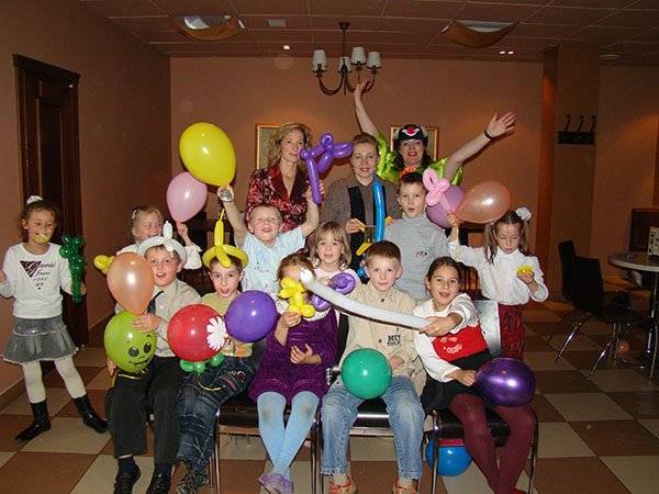 Новый сценарий выпускного в начальной школе "Всё наоборот или Детки и Предки"
