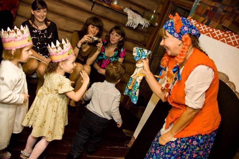 Как развлечь детей на юбилеях, свадьбах и других праздниках?