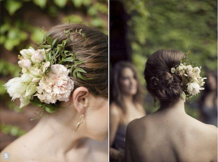 Свадебная прическа с живыми цветами – романтика и естественность!