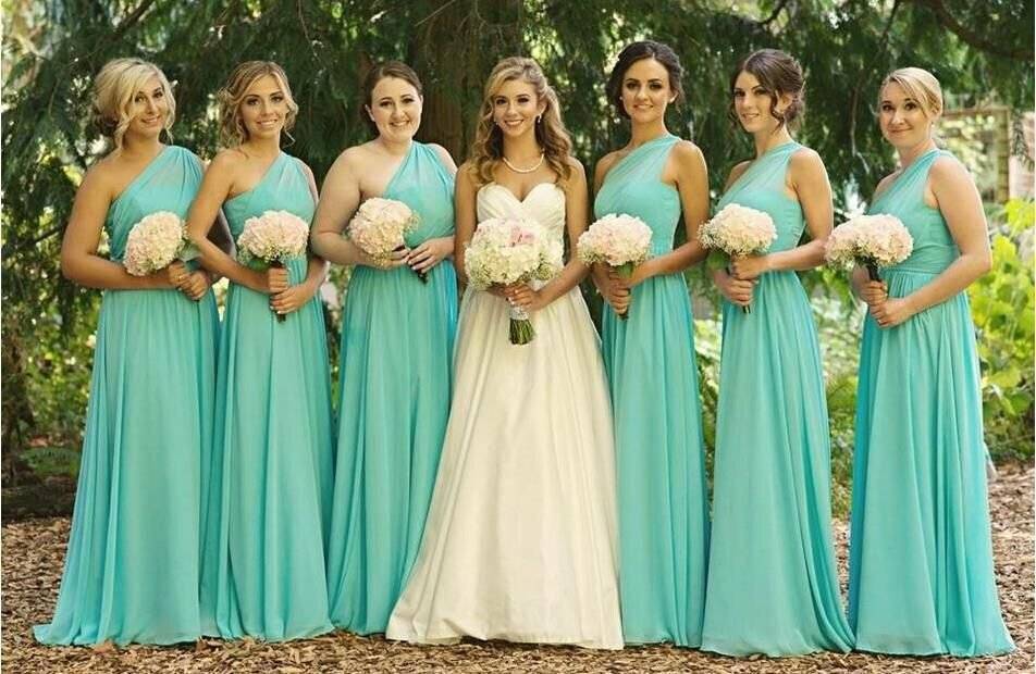 Платья подружек невесты. Как определиться с цветом и фасоном наряда?