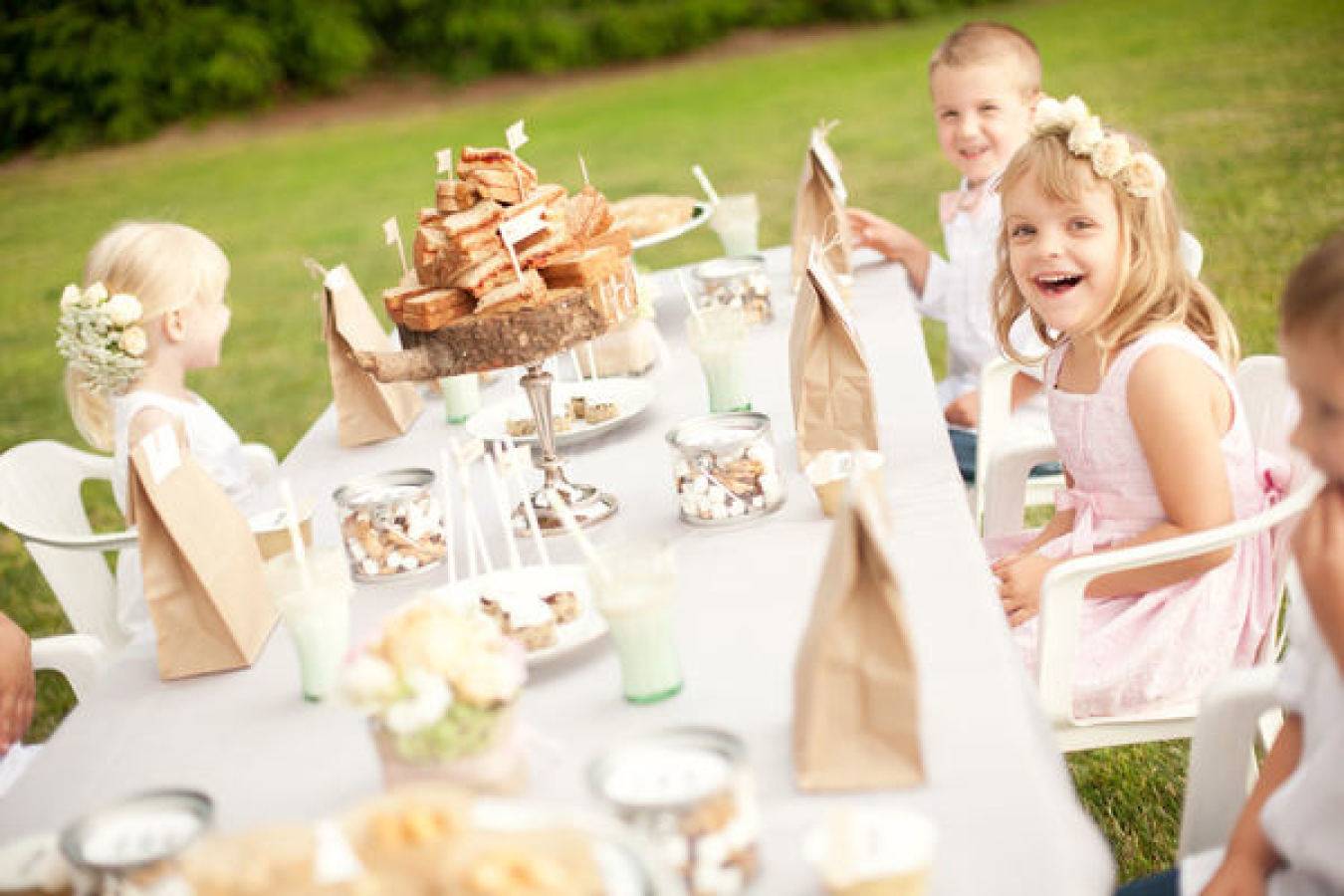 Дети на свадьбе: чем их занять, идеи для развлечений ребятишек
