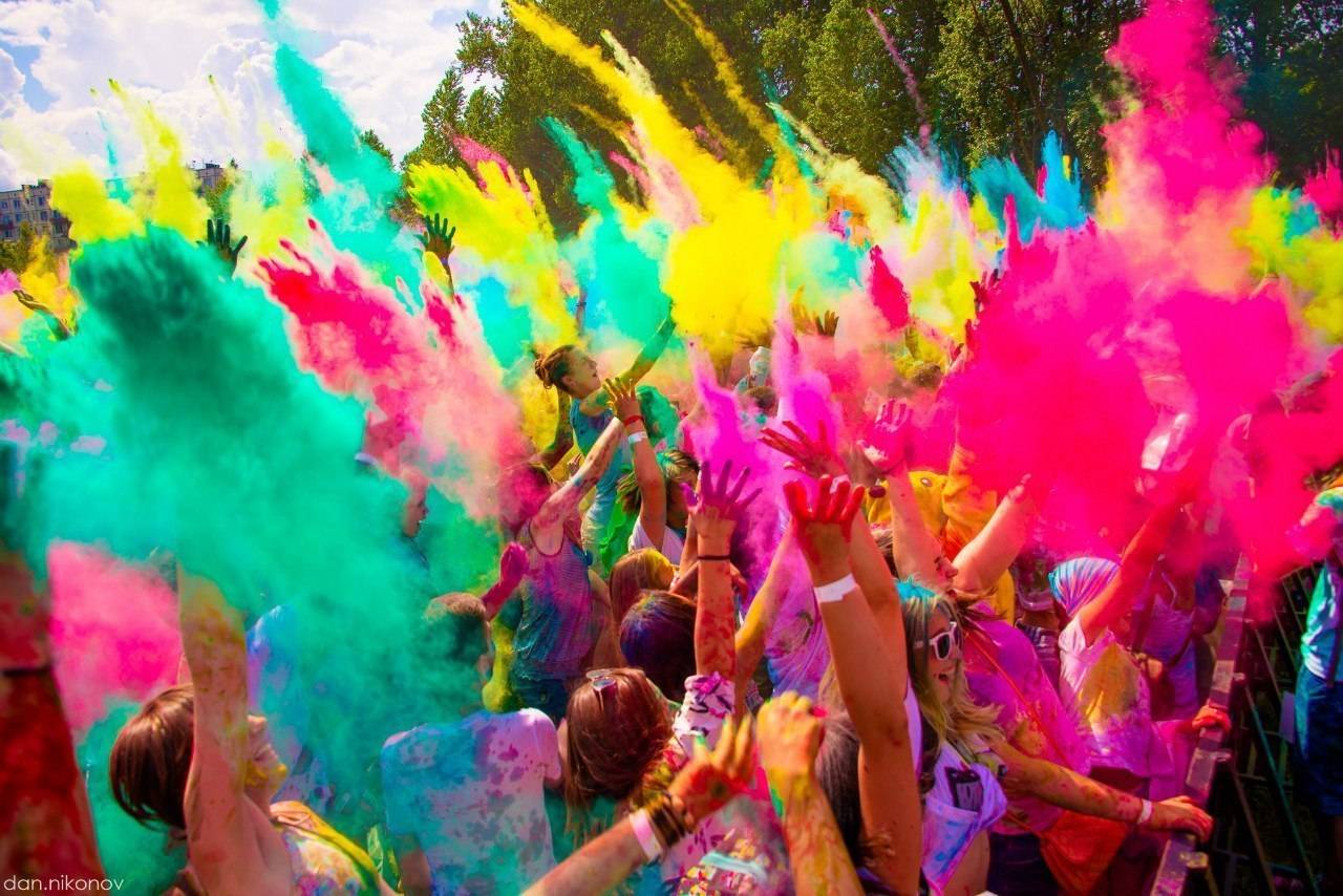 Вечеринка в стиле диско — праздник красок и цвета