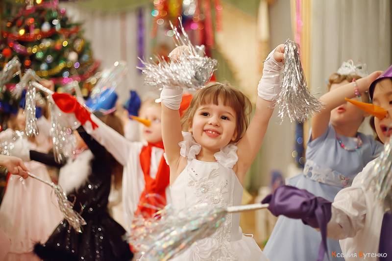 Конкурсы для детей на Новый год — раскрасим праздник яркими огнями!