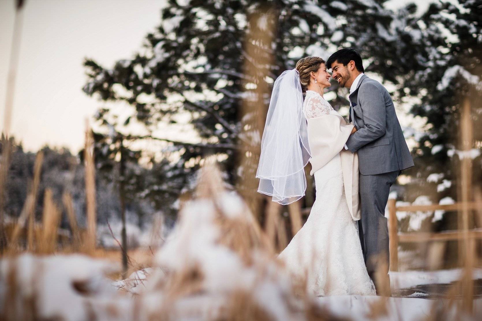 Свадьба зимой 2022: где провести и идеи оформления с фото, плюсы-минусы и приметы