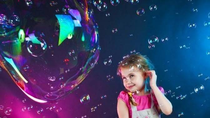 Интерактивные программы для детей: пузыри, опыты и мультфильмы