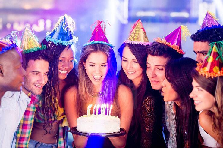 Как отметить 18-летие: секреты успешного праздника