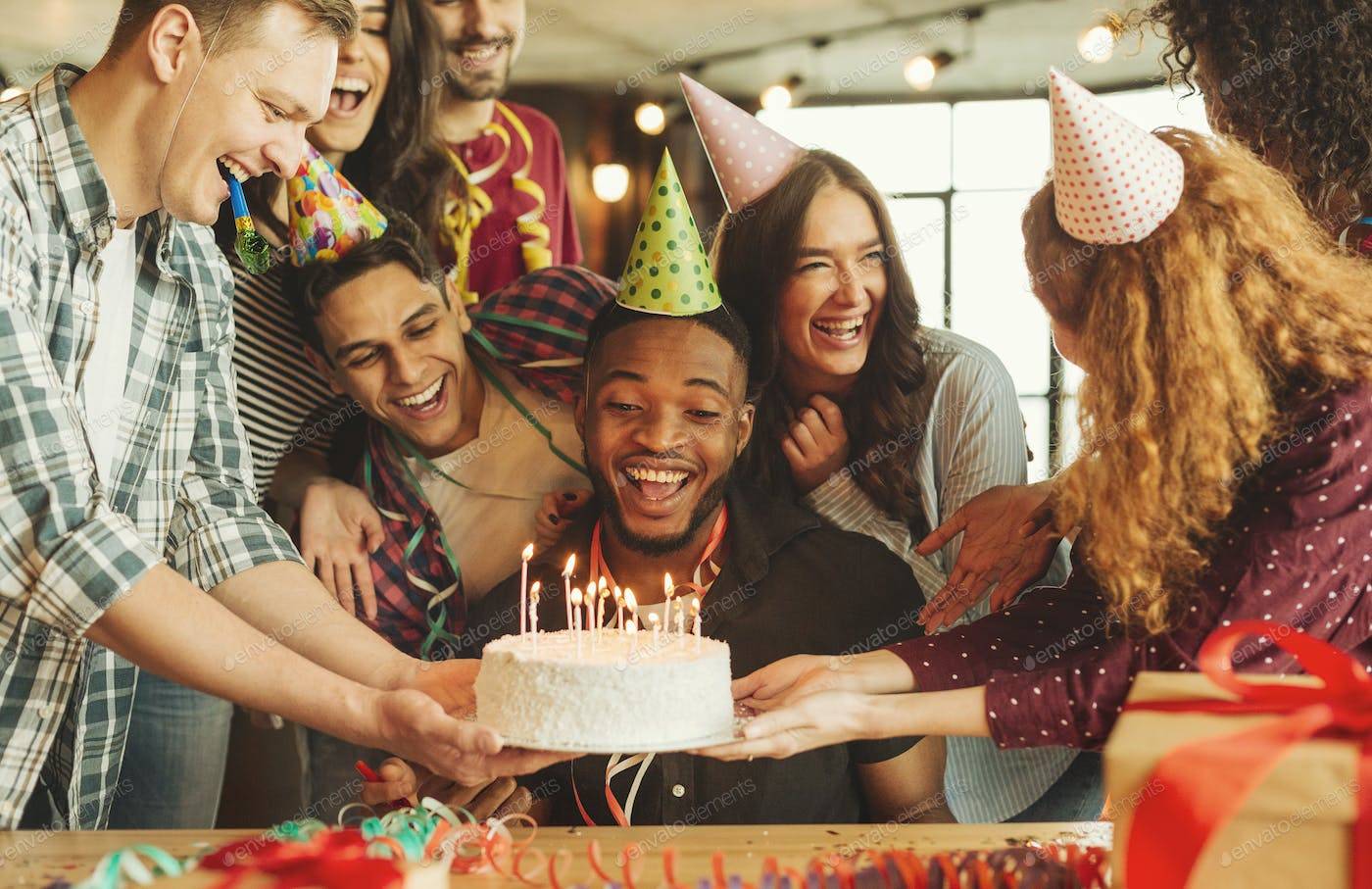 Сюрприз для любимого на день рождения: идеи и как сделать самостоятельно
