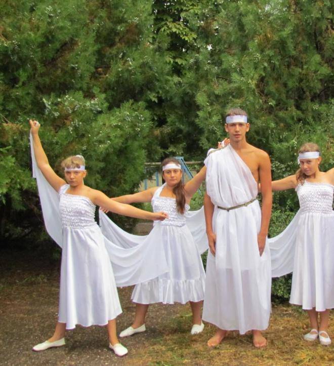 Греческая вечеринка: как отдыхают олимпийские боги?